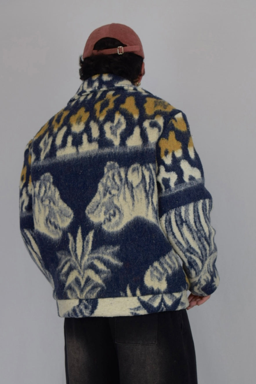 Chaqueta de tela recuperada