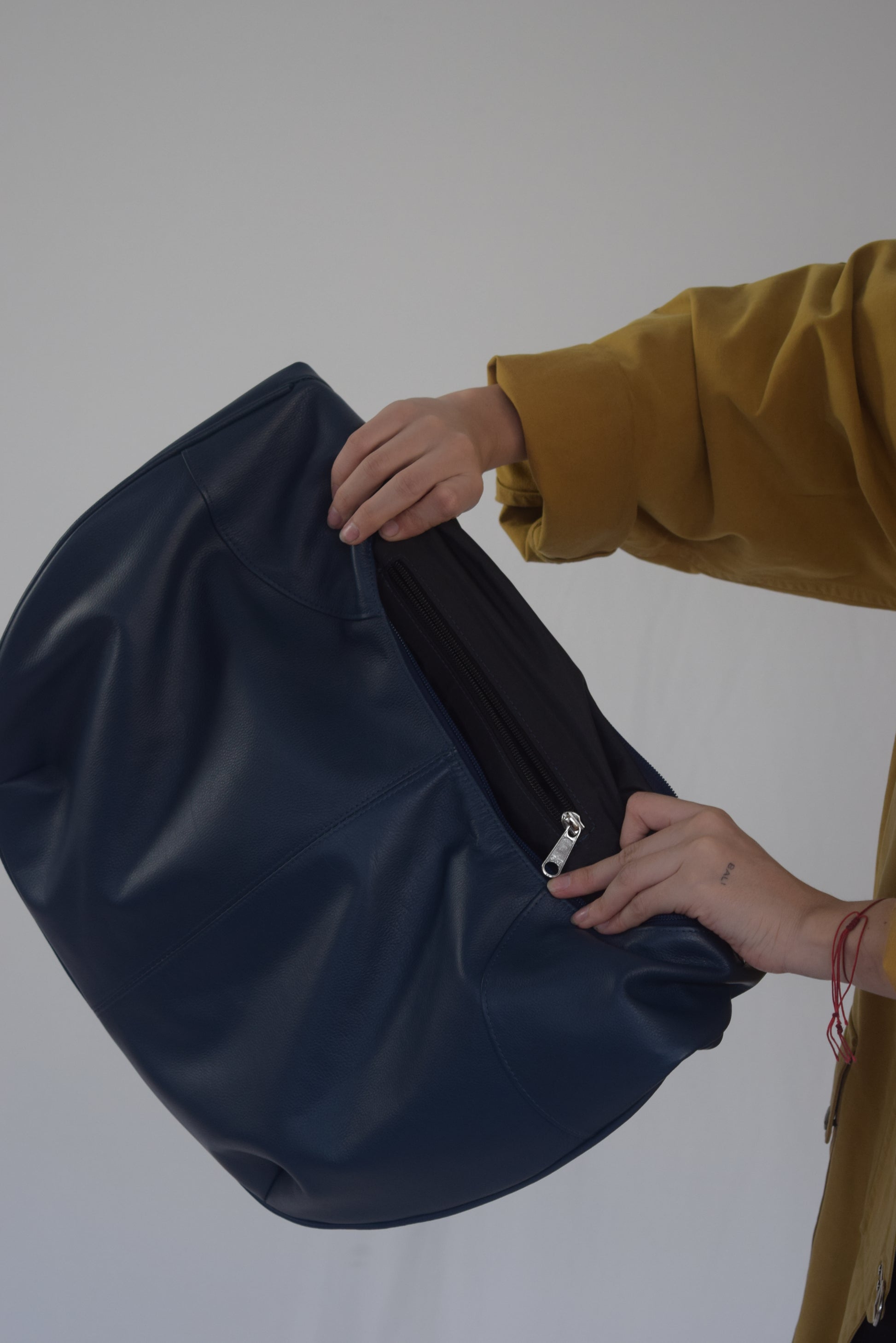 Bag en 100% cuero azul