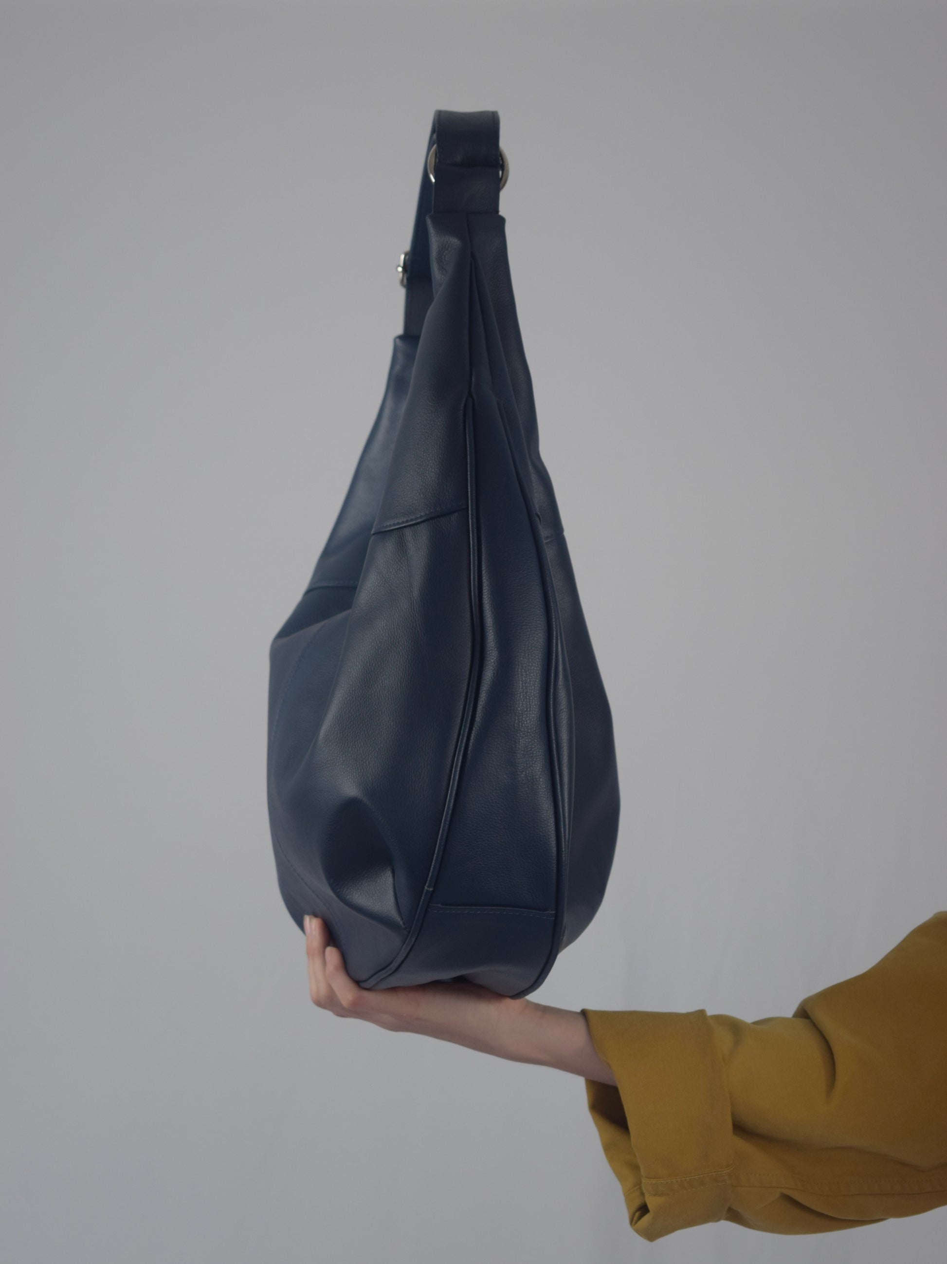 Bag en 100% cuero azul