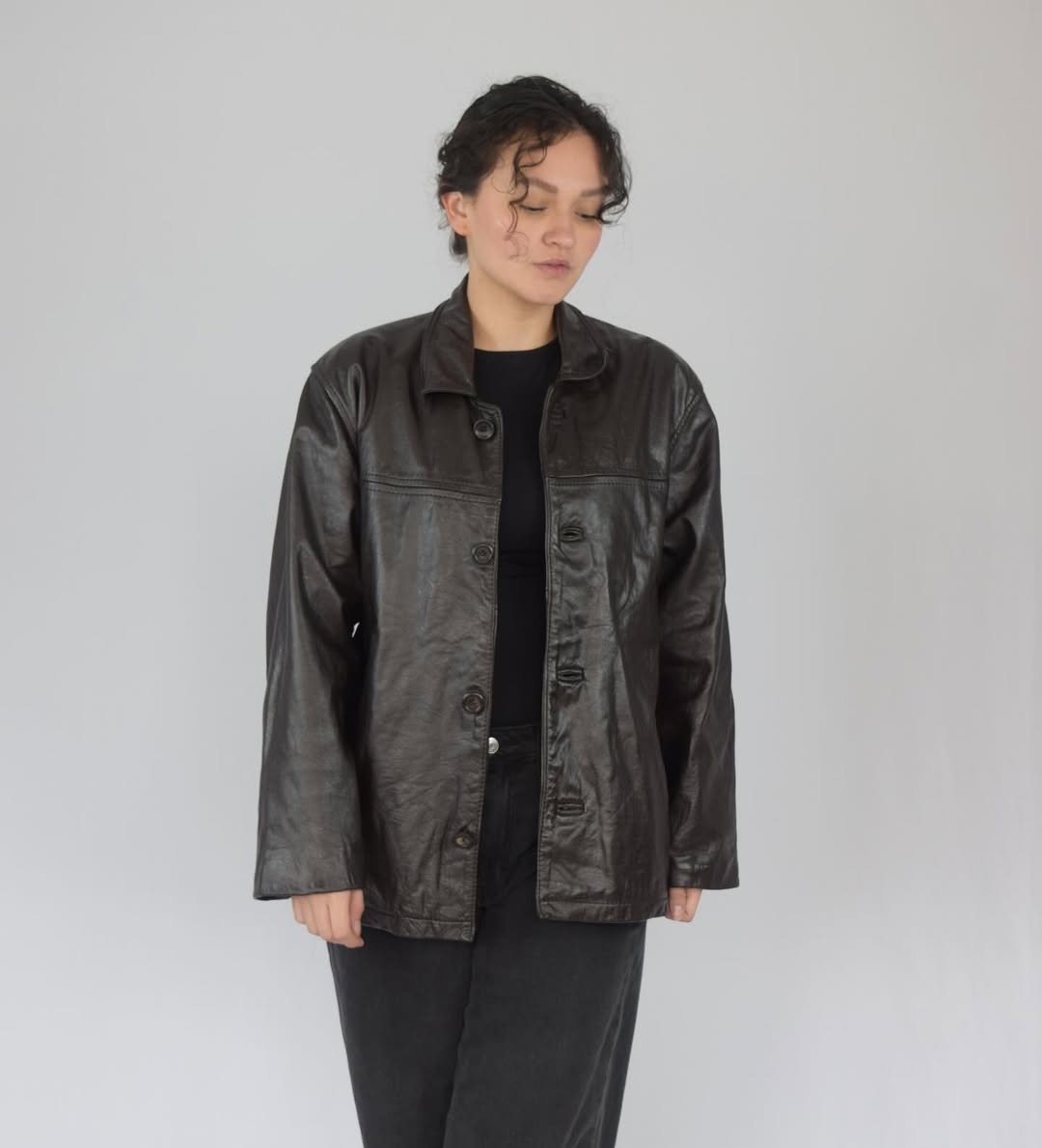 Chaqueta cuero botones