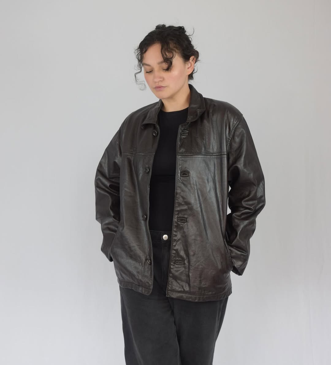 Chaqueta cuero botones