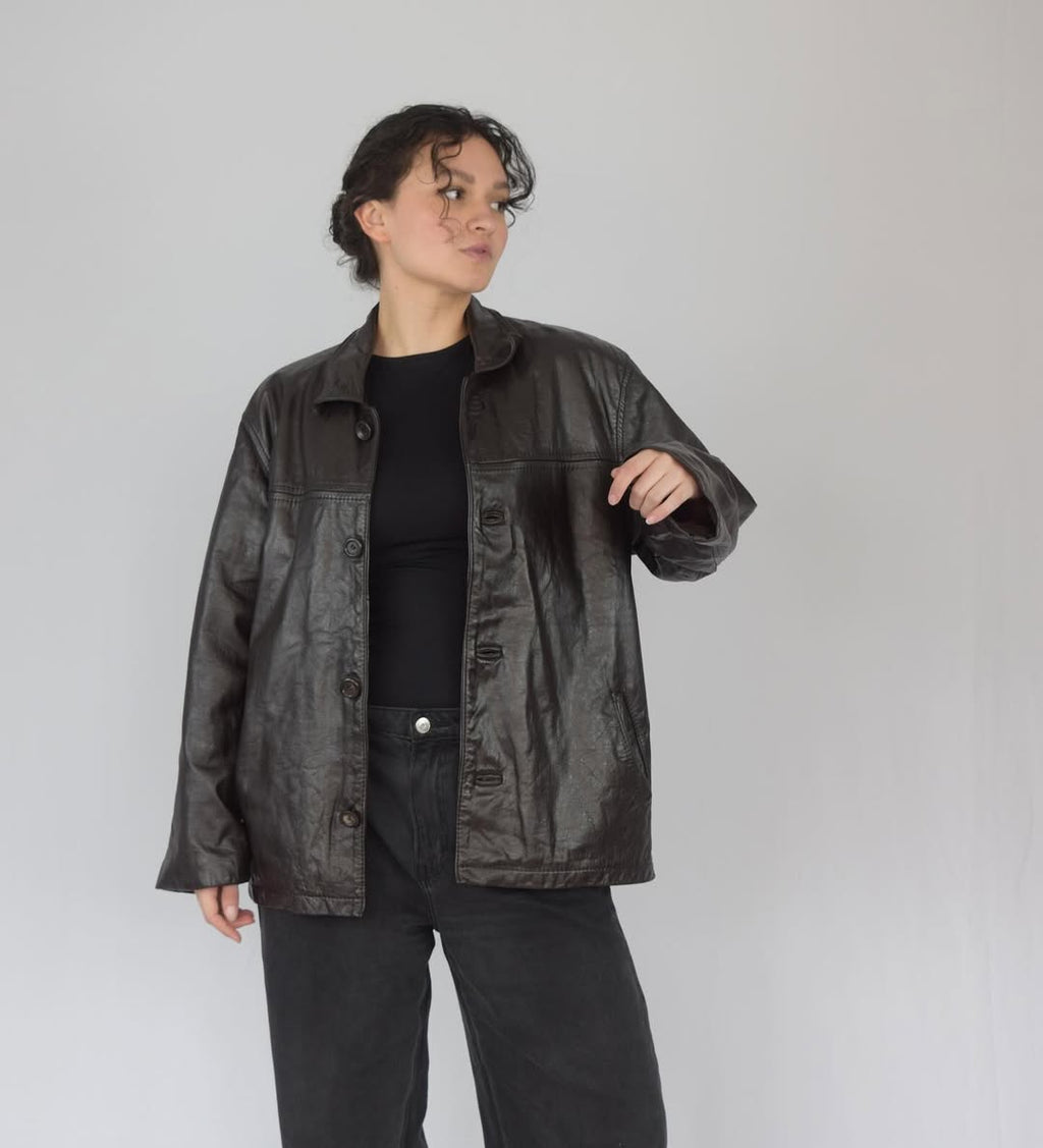 Chaqueta cuero botones
