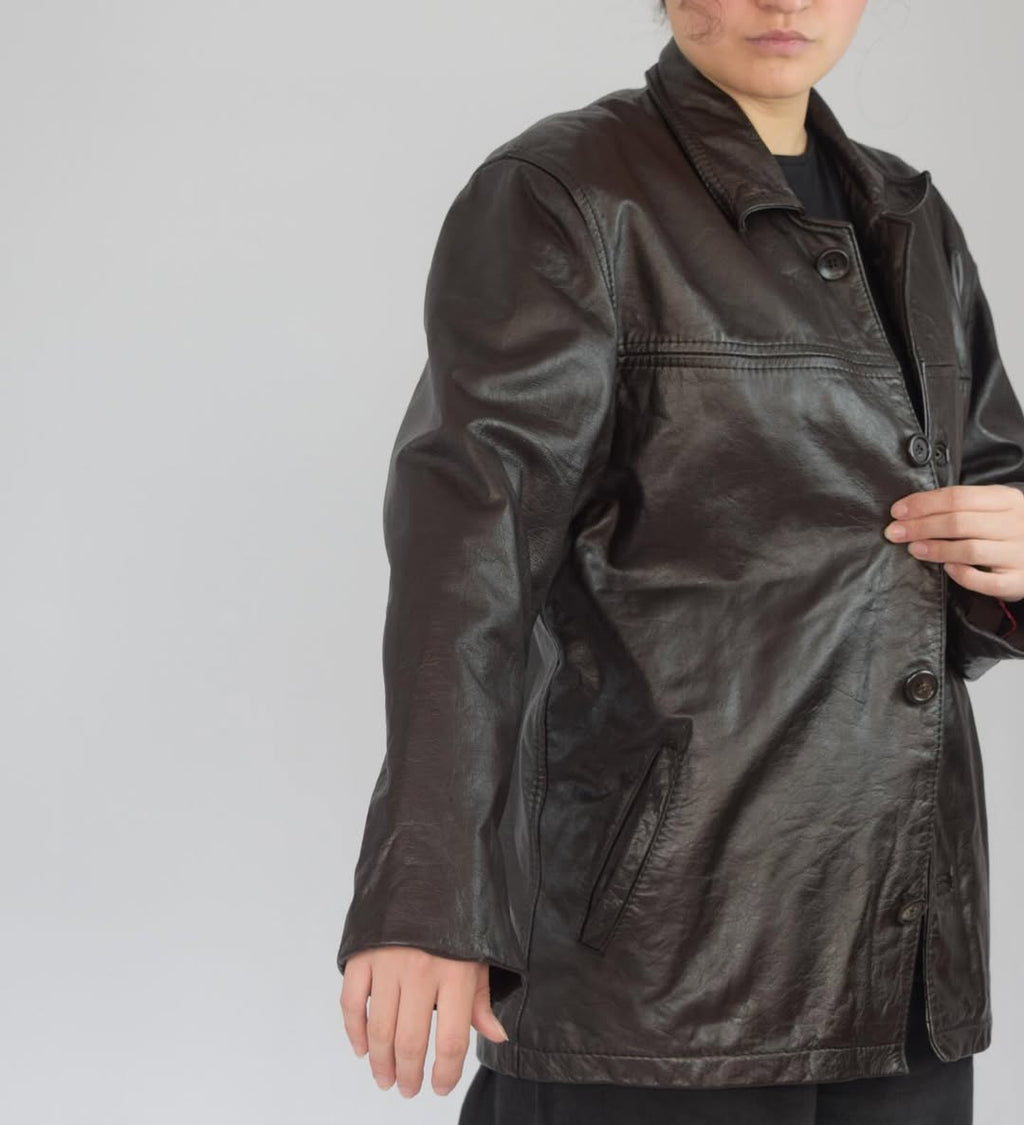 Chaqueta cuero botones