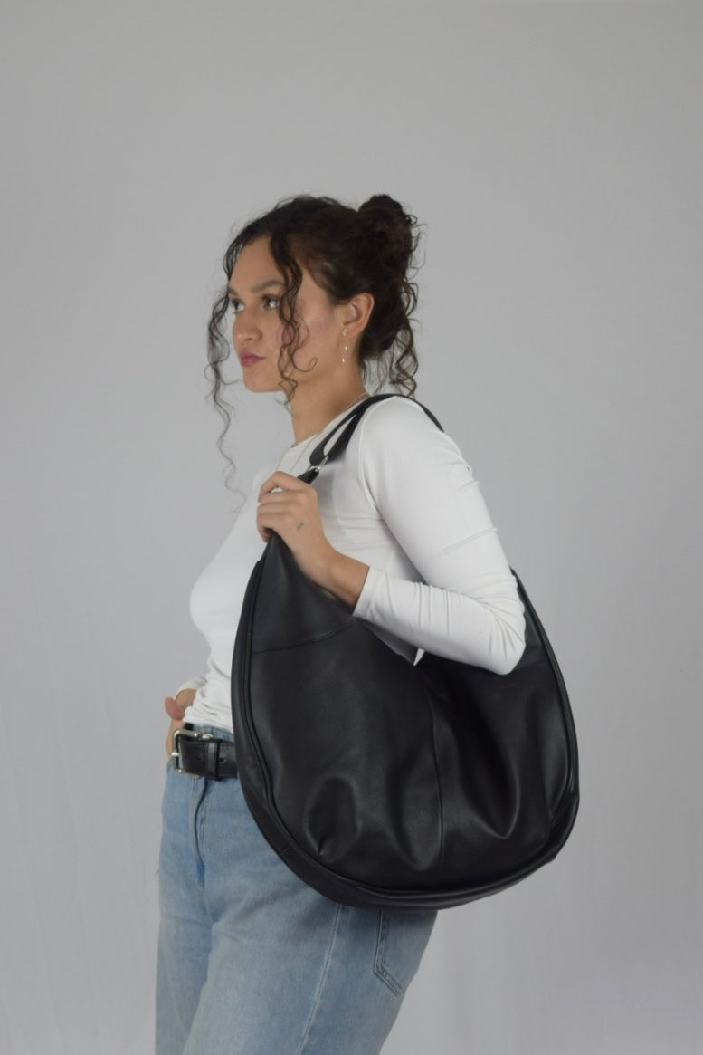 Bolso 100% cuero negro