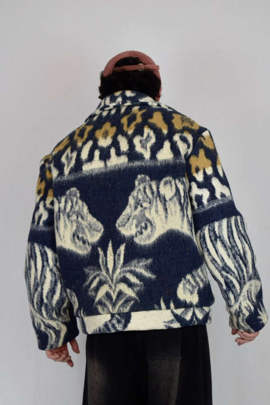 Chaqueta de tela recuperada