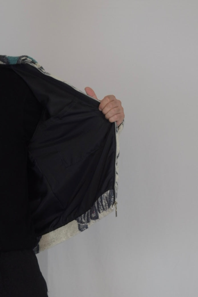 Chaqueta de tela recuperada