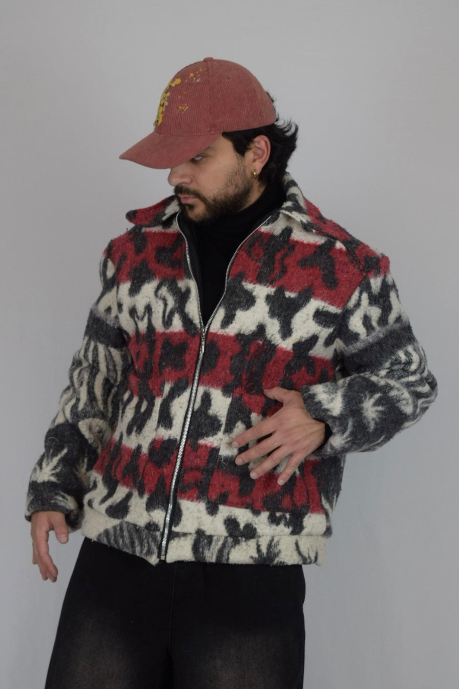 Chaqueta de tela recuperada