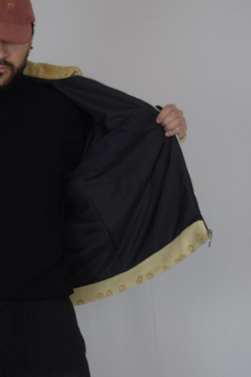 Chaqueta termica de tela recuperada