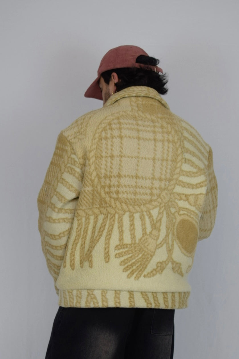 Chaqueta termica de tela recuperada