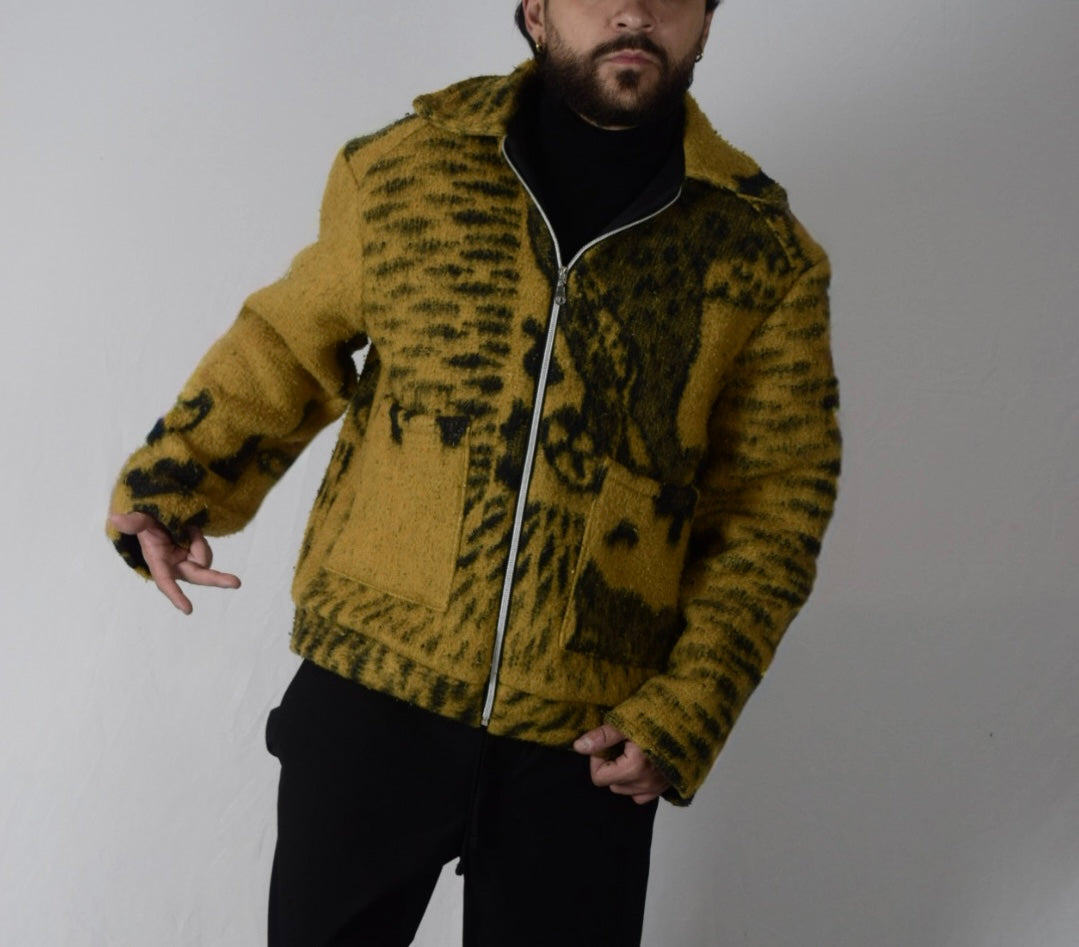 Chaqueta 4 tigres amarilla