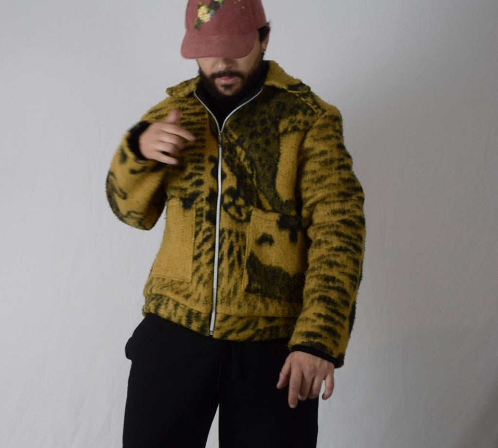 Chaqueta 4 tigres amarilla