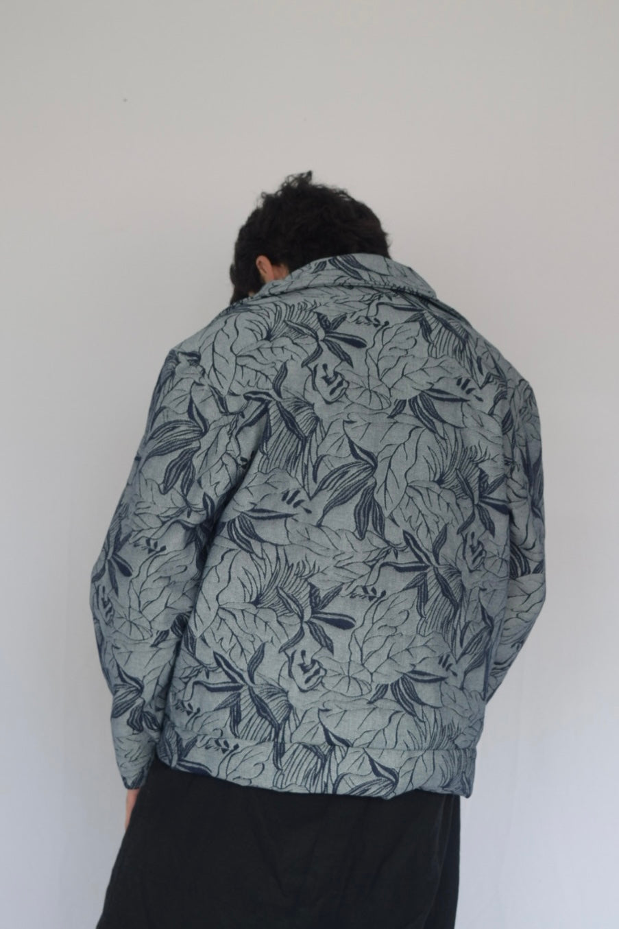 Chaqueta follaje denim en negativo