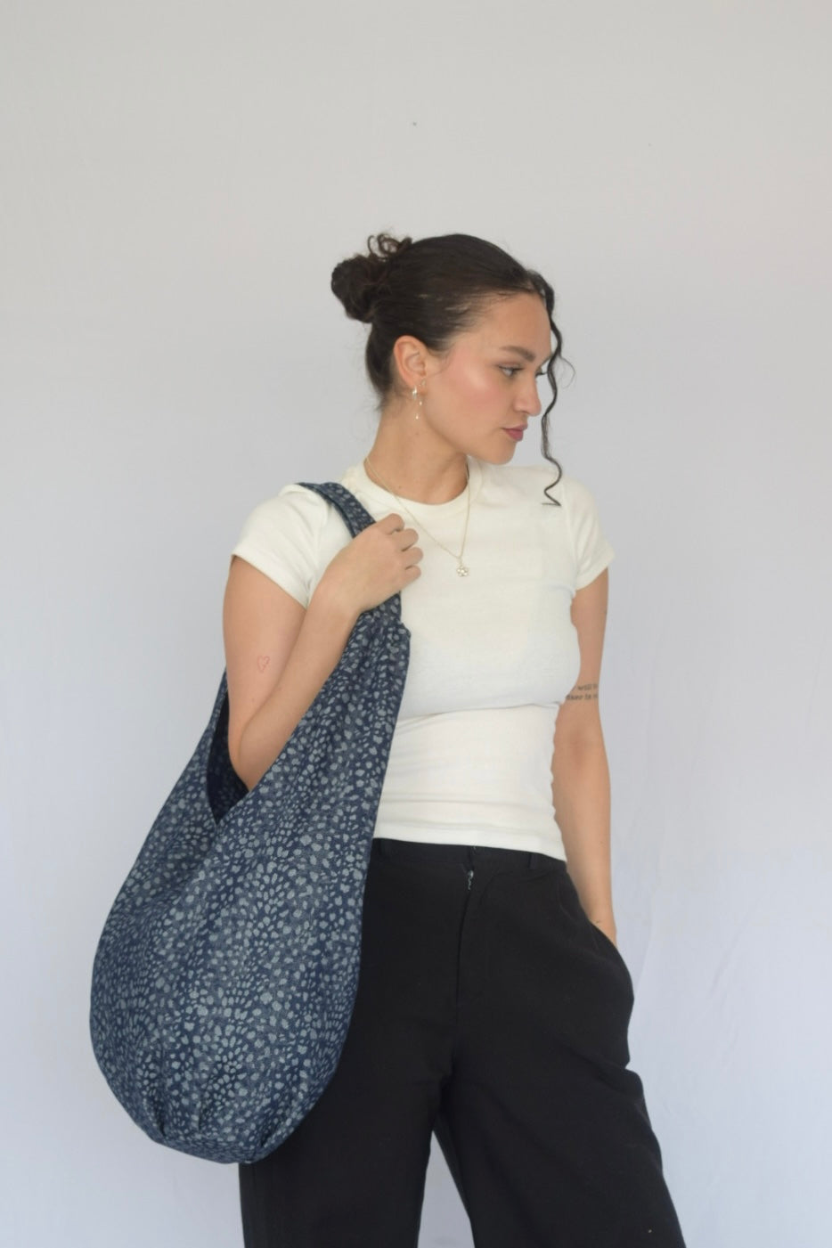Bolso denim atigrado