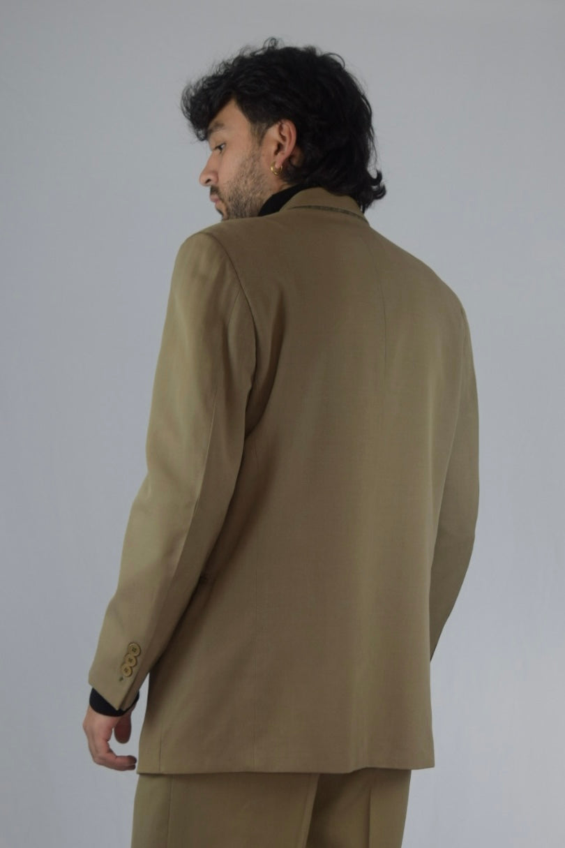 Traje