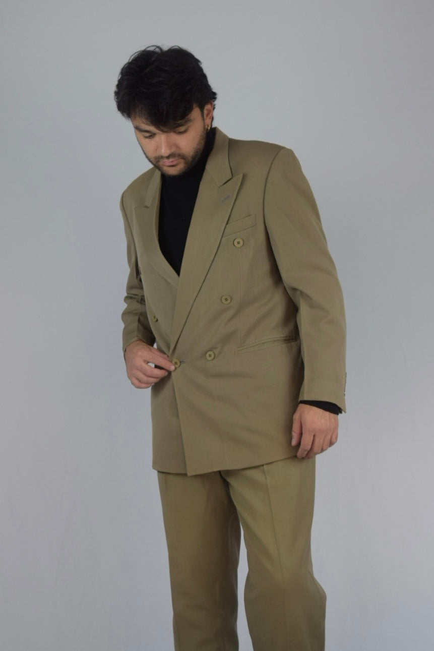 Traje
