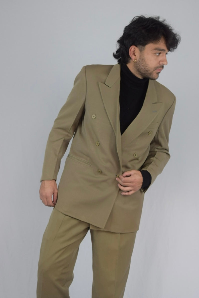 Traje