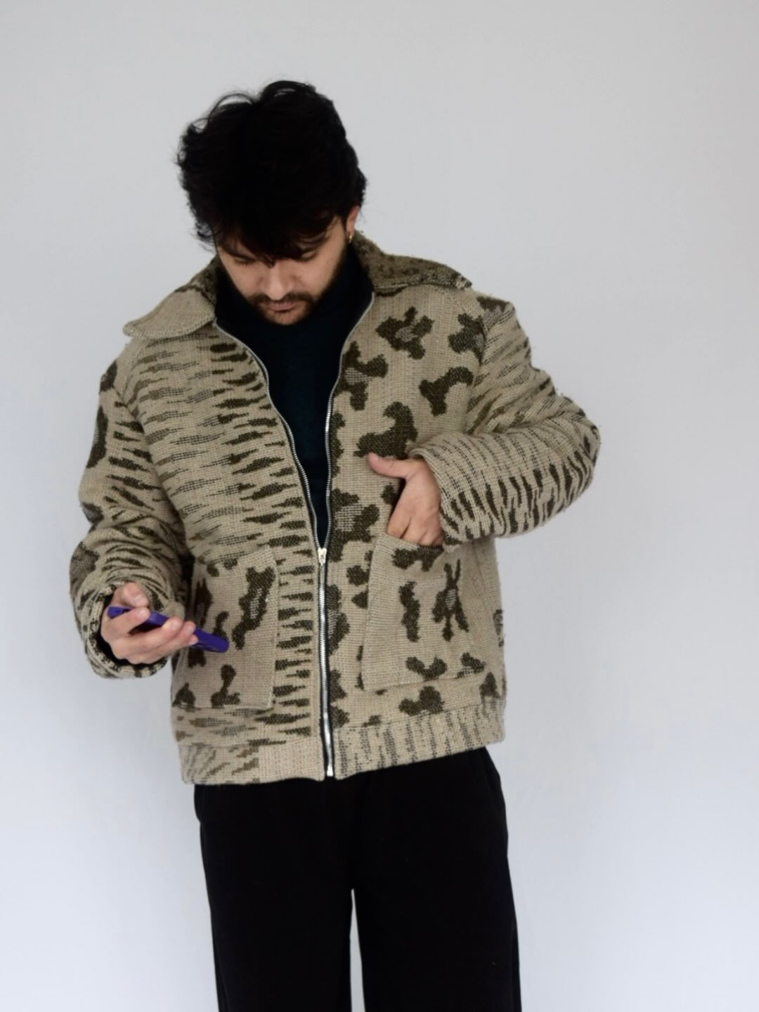 chaqueta 4 tigres café